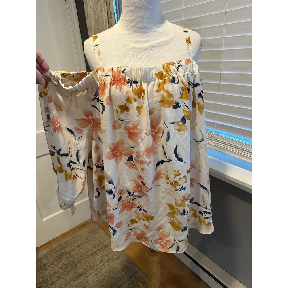 2X A.Byer off shoulder floral shirt